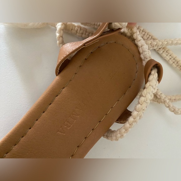 Pawuamba Designer Handmade Crochet Self-tie Sandals - Picture 8 of 10